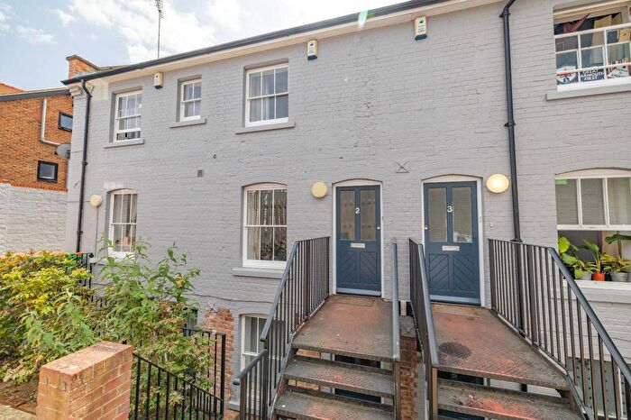 3 Bedroom Terraced House To Rent In Ivy Lane, Canterbury, CT1