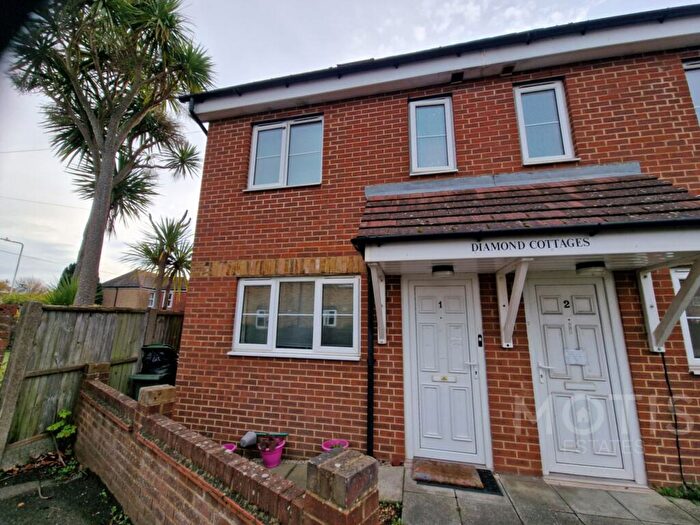 3 Bedroom House To Rent In Ashley Avenue, Cheriton, CT19