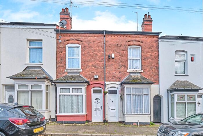 3 Bedroom Terraced House For Sale In South Road Avenue, Birmingham, B18