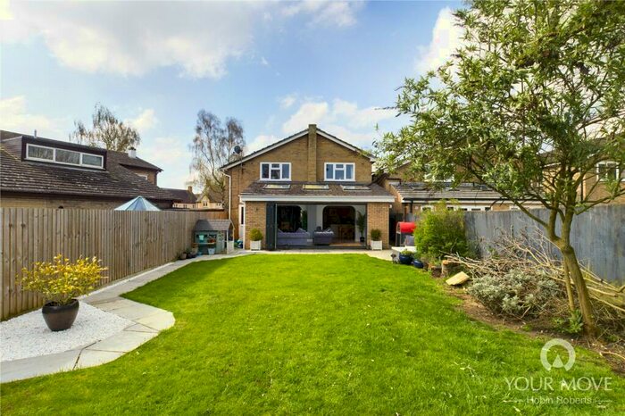 4 Bedroom Detached House For Sale In High Street, Paulerspury, Towcester, NN12