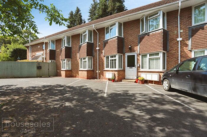 1 Bedroom Flat For Sale In Bath Road, Swindon, SN1
