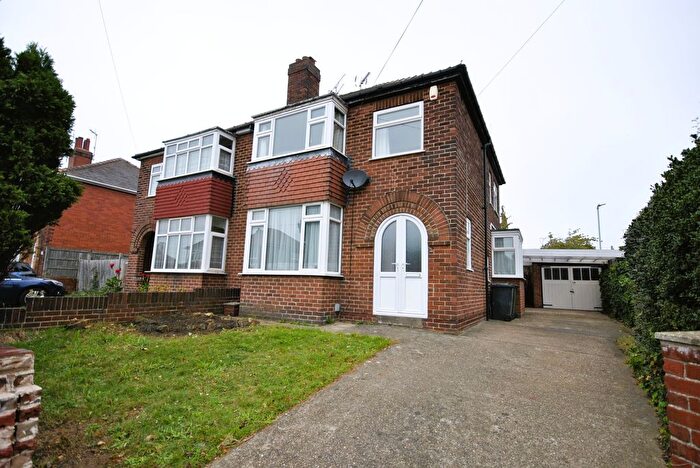 3 Bedroom Semi-Detached House To Rent In St. Patricks Road, Intake, Doncaster, DN2