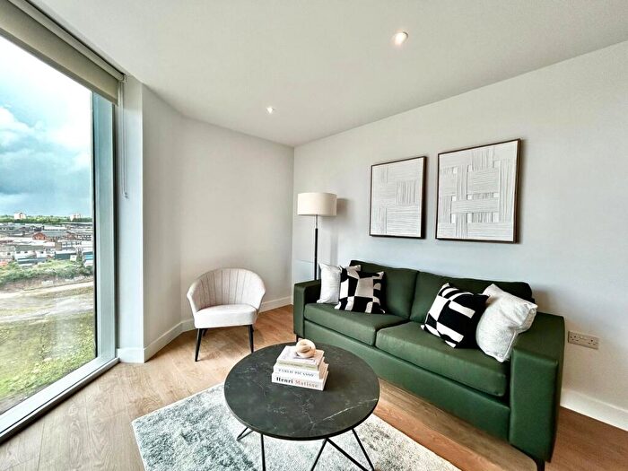 2 Bedroom Apartment To Rent In Dantzic Street, Manchester, M4