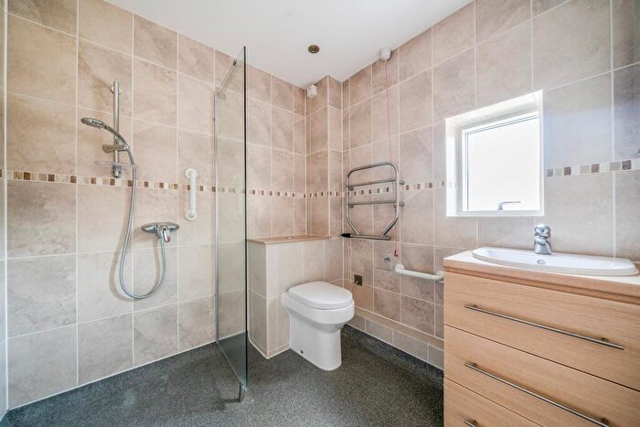 2 Bedroom Retirement Property For Sale In The Fairways, Mayford Grange, Woking, GU22