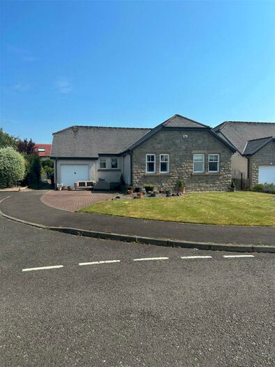 4 Bedroom Detached Bungalow To Rent In Almond View, Perth, PH1