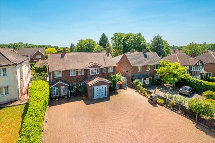 5 Bedroom Detached House For Sale In St. Albans Road West, Hatfield, Hertfordshire, AL10