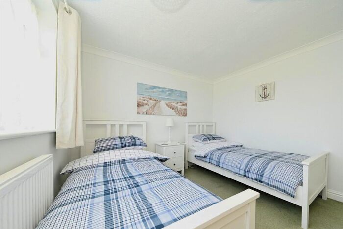 3 Bedroom Detached Bungalow For Sale In Collingwood Close, Heacham, King'S Lynn, PE31