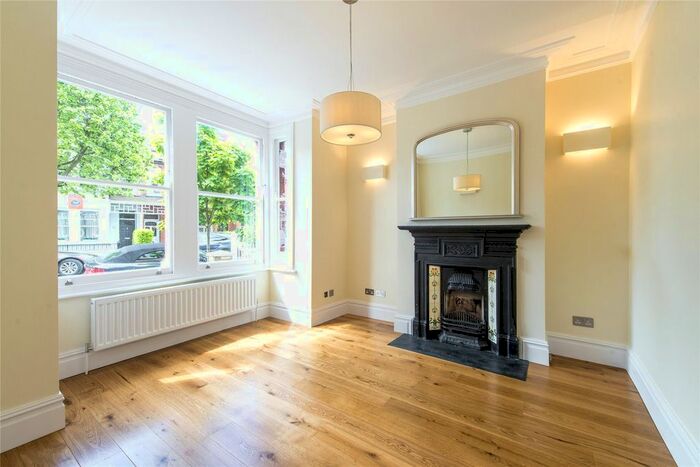 3 Bedroom Terraced House To Rent In Brookfield Road, Chiswick, W4