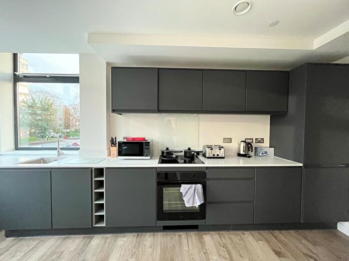 1 Bedroom Flat To Rent In Paragon House, Seymour Grove, M16