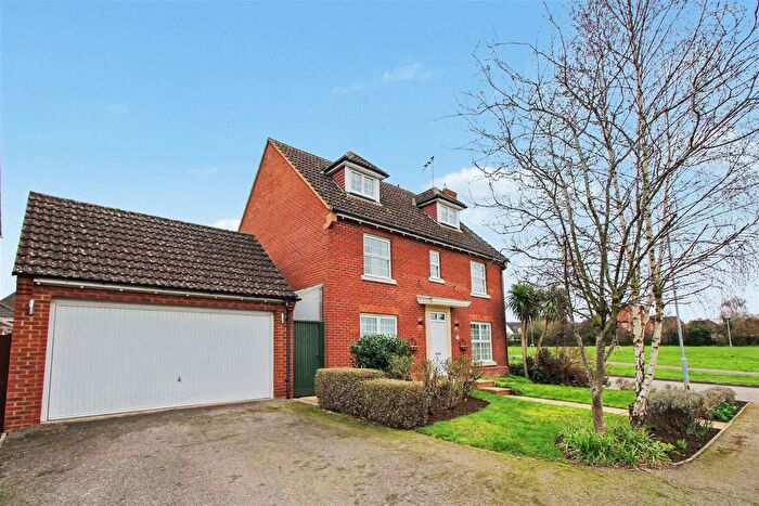 4 Bedroom Detached House For Sale In Windsor Drive, Thrapston, NN14