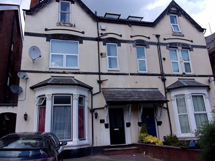 Flat To Rent In York Road, Birmingham, B16