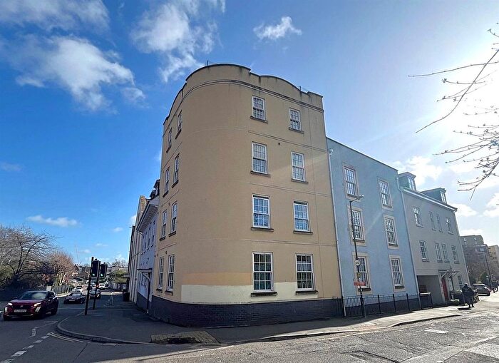 1 Bedroom Flat For Sale In Superbly Located In Old Market, Central Bristol, BS2