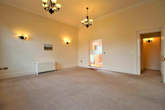 2 Bedroom Flat To Rent In Duplex Apartment, Cliftonville -, NN1