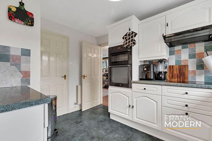 4 Bedroom Detached House For Sale In Bytham Heights, Castle Bytham, NG33