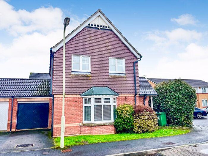 3 Bedroom Detached House For Sale In Arthurs Gardens, Hedge End, SO30