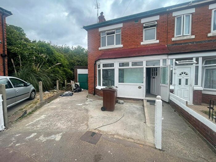 4 Bedroom Semi-Detached House To Rent In Lancaster Avenue, Barking, IG11