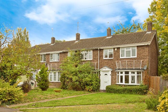 Terraced House For Sale In Malvern Road, Cambridge, Cambridgeshire, CB1