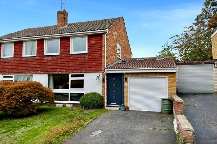 3 Bedroom Semi-Detached House For Sale In Monks Close, Farnborough, GU14