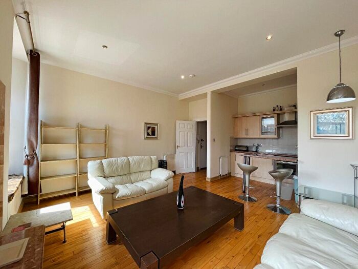 1 Bedroom Flat To Rent In Oswald Street, Glasgow, G1