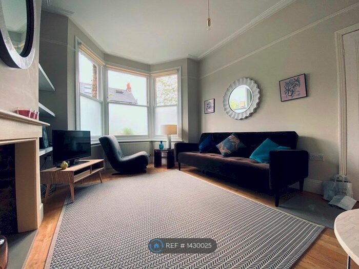 4 Bedroom Terraced House To Rent In Cunnington Street, London, W4