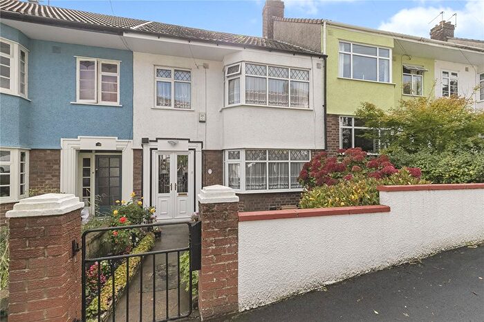 3 Bedroom Terraced House For Sale In Briavels Grove, Bristol, BS6