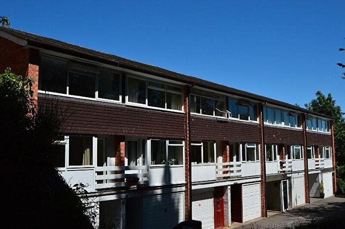 3 Bedroom Terraced House For Sale In Bedroom Terraced House In Godalming, GU7