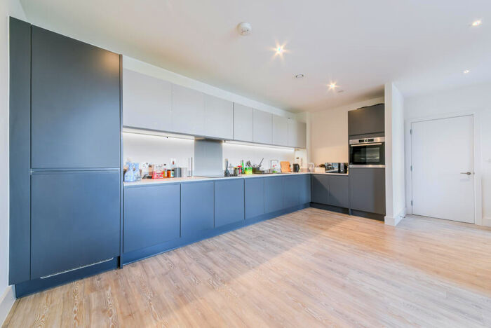 2 Bedroom Apartment For Sale In Starling Court, Southmere, Thamesmead, SE2