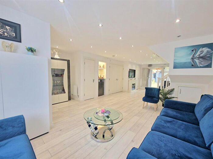 4 Bedroom Town House To Rent In Pellatt Road, Off Preston Road, HA9