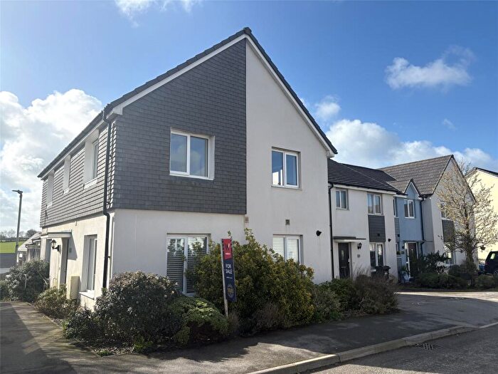 4 Bedroom Detached House For Sale In Long Field Road, Launceston, Cornwall, PL15