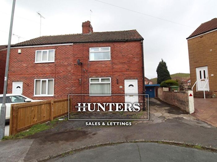 3 Bedroom Semi-Detached House To Rent In Kingsway, Pontefract, WF8