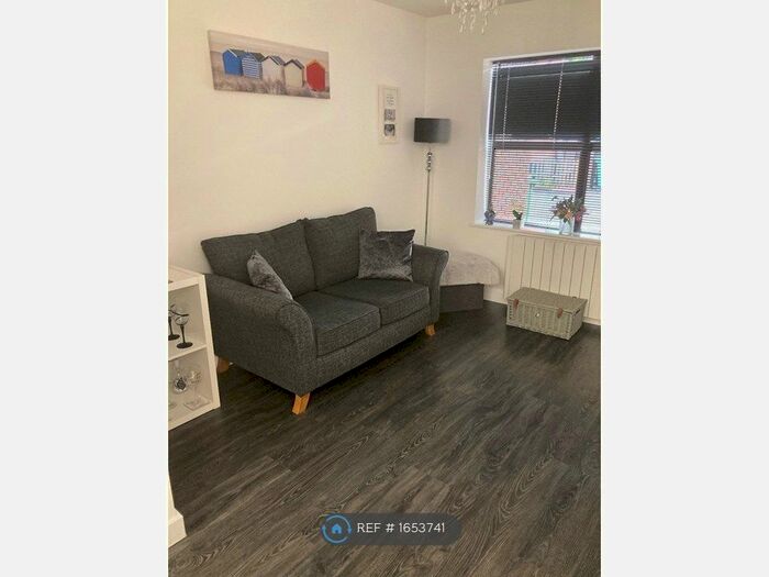1 Bedroom Flat To Rent In Palmerston Road, Sutton, SM1