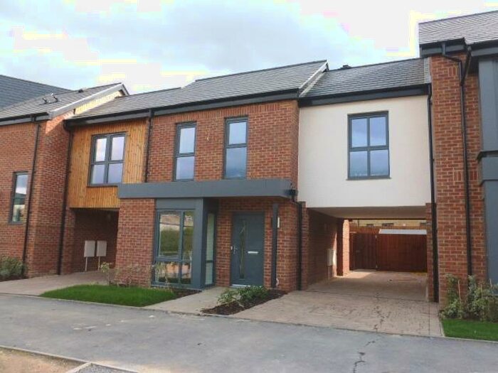 2 Bedroom House To Rent In Gambit Avenue, Oakgrove, Milton Keynes, MK10