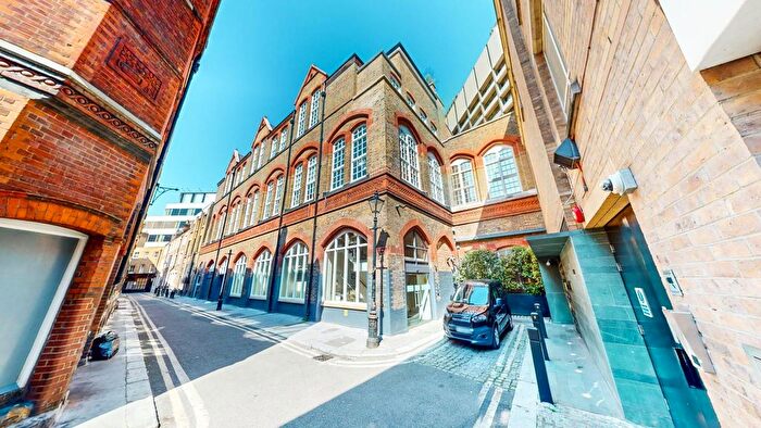 2 Bedroom Flat To Rent In Hanway Place, London, W1T