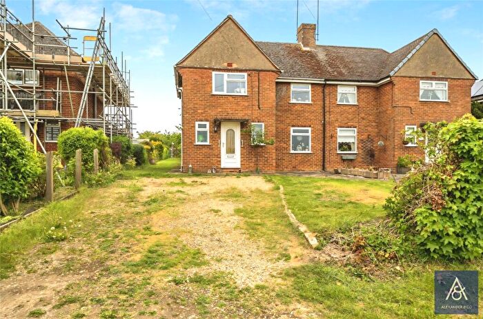 3 Bedroom Semi-Detached House For Sale In Biddlesden Road, Westbury, Brackley, NN13