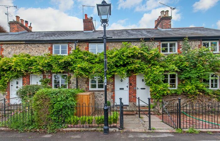 2 Bedroom Cottage To Rent In Back Street, St Cross, Winchester, SO23