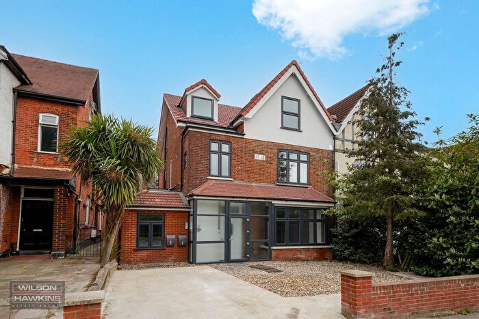 2 Bedroom Flat For Sale In Kenton Road, Harrow, HA1