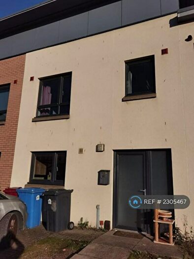 3 Bedroom Semi-Detached House To Rent In Bellfield Street, Dundee, DD1