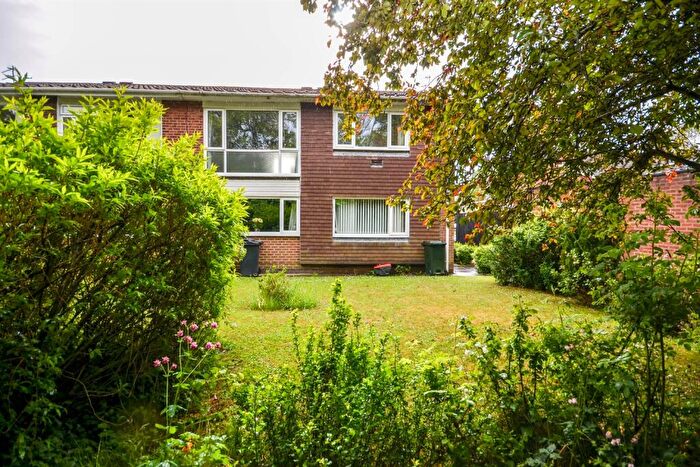 2 Bedroom Apartment For Sale In Hornsea Close, Wideopen, NE13