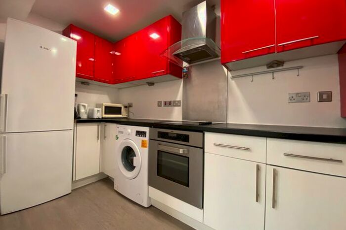 1 Bedroom Flat To Rent In Oxford Road North, London, W4