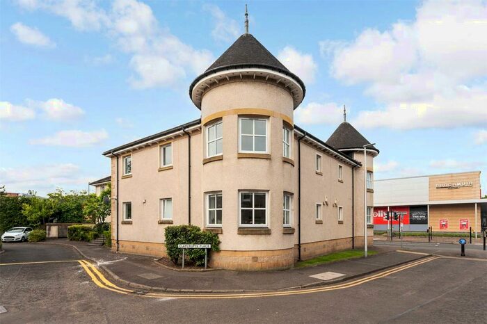 2 Bedroom Flat To Rent In Claycrofts Place, Stirling, FK7