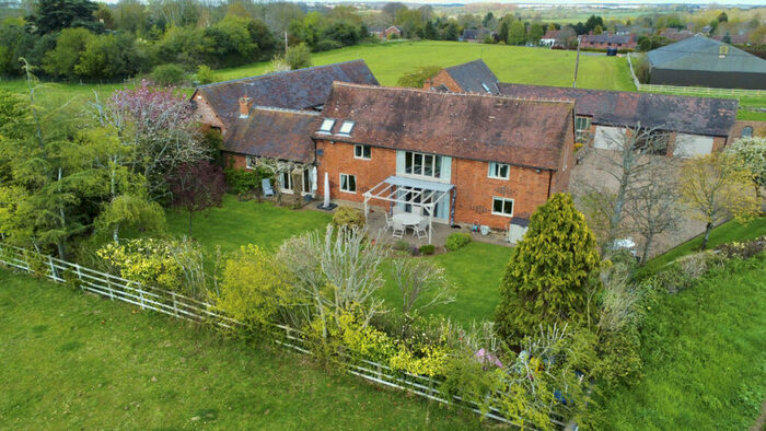 4 Bedroom Detached House For Sale In North Leamington Spa Countryside, Barn Conversion, Sq Ft, CV8