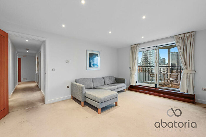 2 Bedroom Apartment To Rent In Wingfield Court, Newport Avenue, London, E14