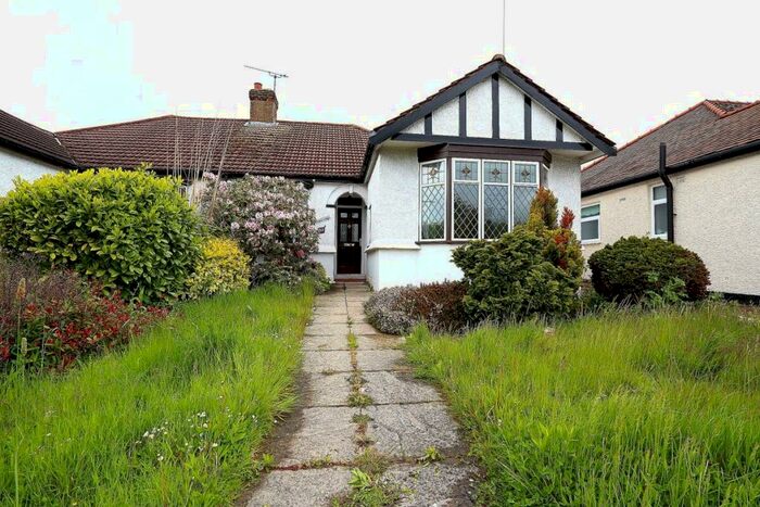 3 Bedroom Semi-Detached Bungalow To Rent In Mossford Lane, Ilford, IG6