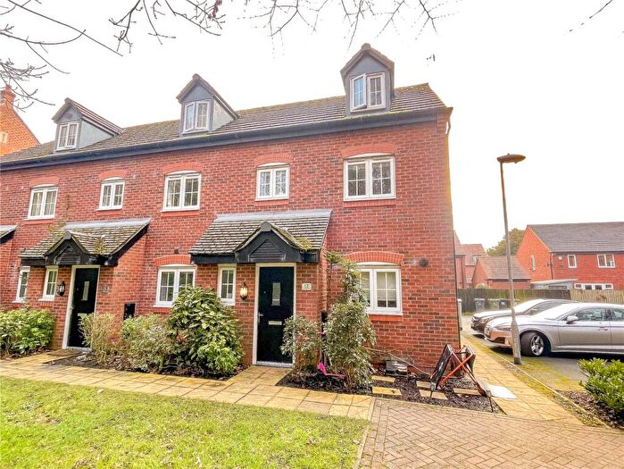 3 Bedroom Semi-Detached House For Sale In Wyndham Close, Eastham, Wirral, CH62