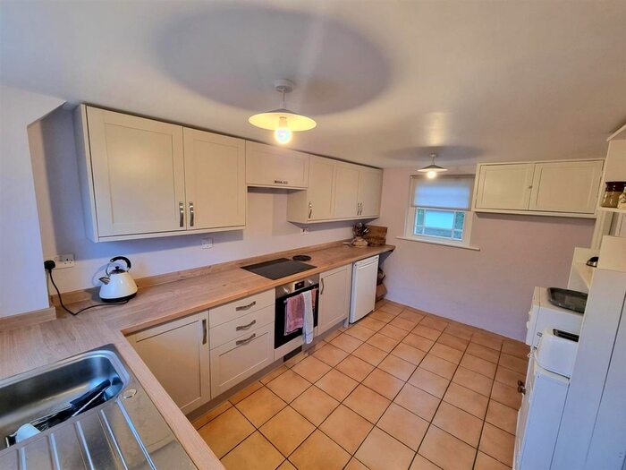 3 Bedroom Property To Rent In Bridge, Constantine, Falmouth, TR11