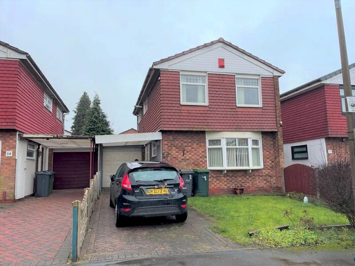 3 Bedroom Semi-Detached House To Rent In St. Davids Close, West Bromwich, B70
