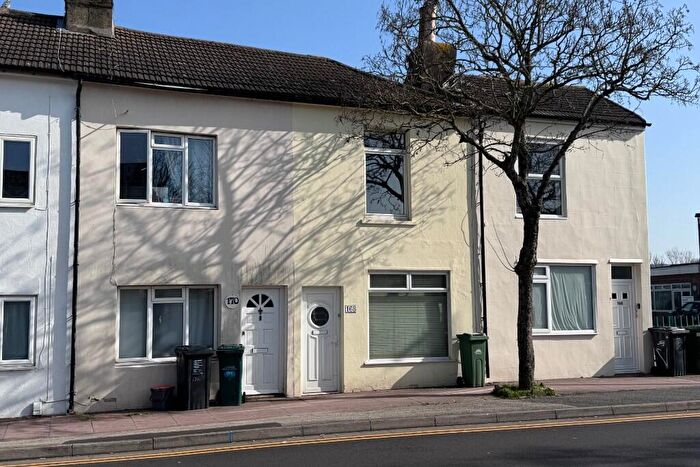 2 Bedroom Terraced House For Sale In Ditchling Road, BN1
