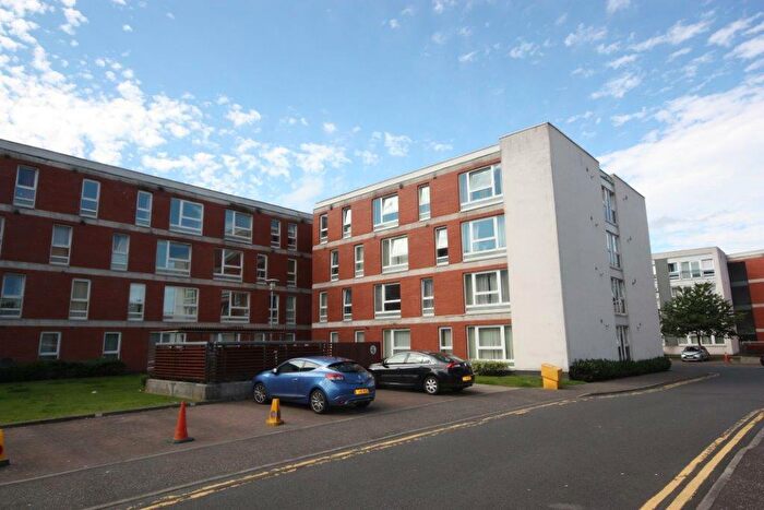 2 Bedroom Flat To Rent In Flat / Hanson Park, Glasgow, G31