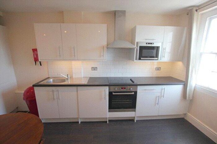 2 Bedroom Apartment To Rent In Blackstock Road, Flat, FInsbury Park, N4