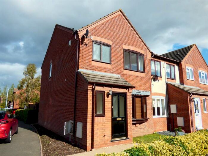 3 Bedroom End Of Terrace House To Rent In Frost Road, Wellesbourne, CV35